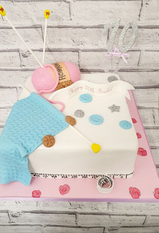 Knitting Birthday Cake 173