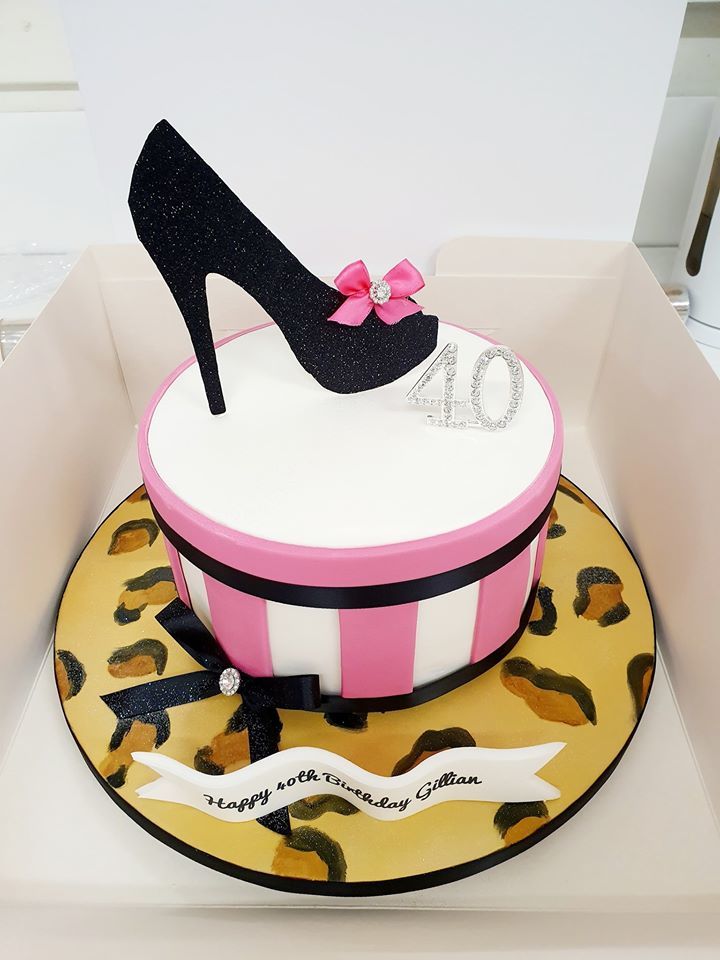 Shoe Birthday Cake 2736