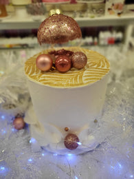 Bauble Cake