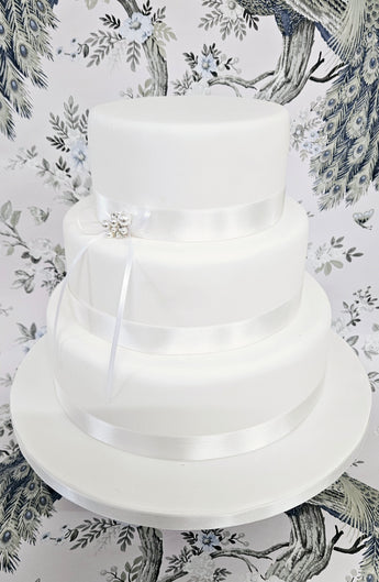 Wedding Cake Kit 'Essence' - (Includes the cake)