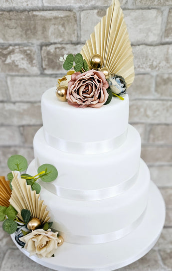 Wedding Cake Kit ''Contemporary'- (Includes the cake)
