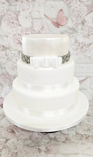 Wedding Cake Kit  - (Includes the cake)