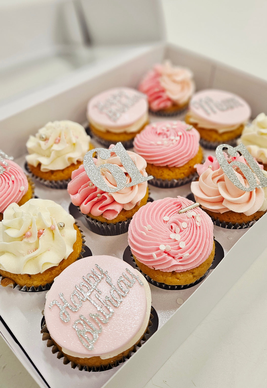 Fully Decorated Cupcakes (Minimum of 12) ANY THEME/COLOUR