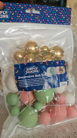 Cake Decorating Balls (32 pieces) - Simply Making