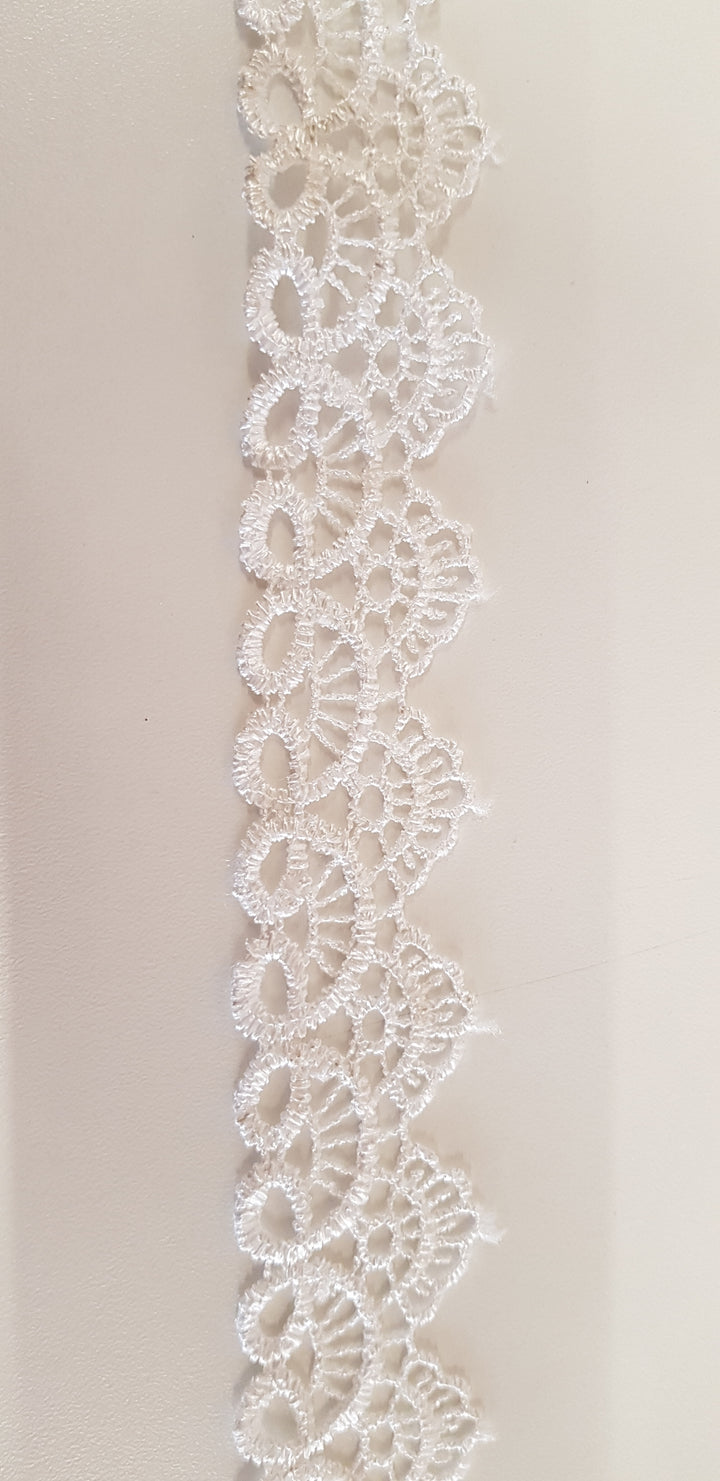 Non-edible scalloped lace ivory/white or black